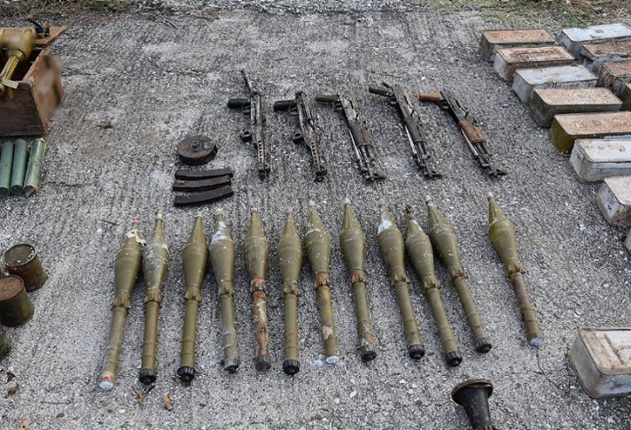 Έτοιμοι για… πόλεμο! Το θαμμένο οπλοστάσιο που βρέθηκε στην Καστοριά - ΦΩΤΟ/VIDEO