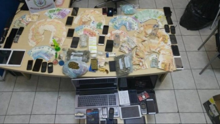 Εξαρθρώθηκε εγκληματική οργάνωση που διακινούσε ναρκωτικά - Συνελήφθησαν οκτώ άτομα