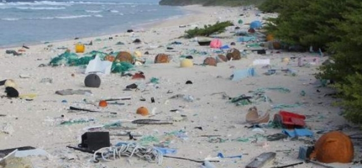 Το πιο βρώμικο νησί στον κόσμο: 37 εκατ. πλαστικά κομμάτια σκουπιδιών [ βίντεο]