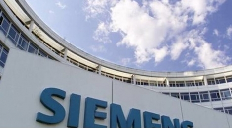 Αρχίζει σήμερα η δίκη της Siemens μετά το φιάσκο με το αμετάφραστο βούλευμα