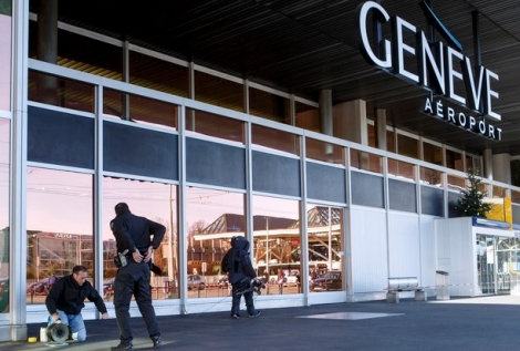 Αεροσκάφος εκκενώθηκε στο αεροδρόμιο της Γενεύης λόγω απειλής για βόμβα