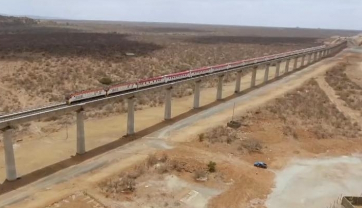 Η Κίνα «έριξε» 1,5 δισ. σε σιδηρόδρομο της Κένυας και ιδού το αποτέλεσμα (Video)
