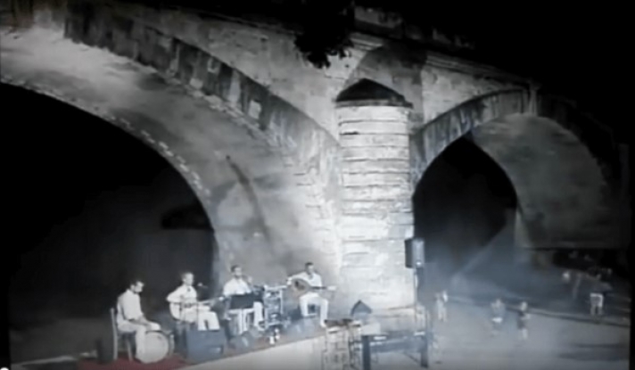 Όταν οι Κρητικοί γλεντούσαν κάτω από τη γέφυρα που έπεσε – video