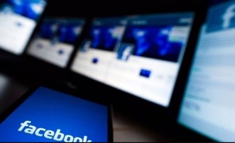 Προσοχή στις σελίδες σας στο Facebook: Βομβαρδισμός από μηνύματα - ιούς στο messenger