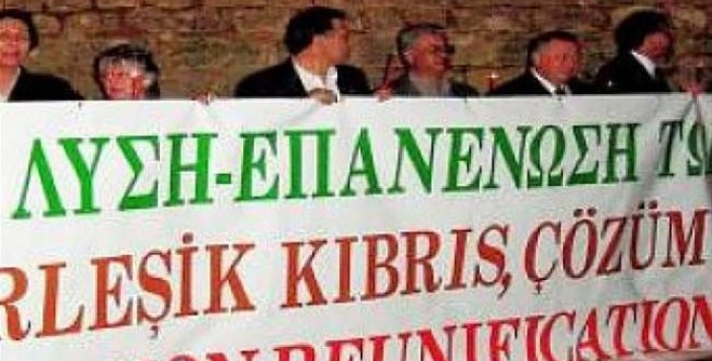 Ελληνοκύπριοι και Τουρκοκύπριοι έστειλαν μήνυμα υπέρ της επανένωσης