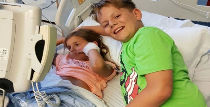 Ο 11χρονος που έσωσε τη ΖΩΗ της αδερφής του εντοπίζοντας έναν Σπάνιο Όγκο
