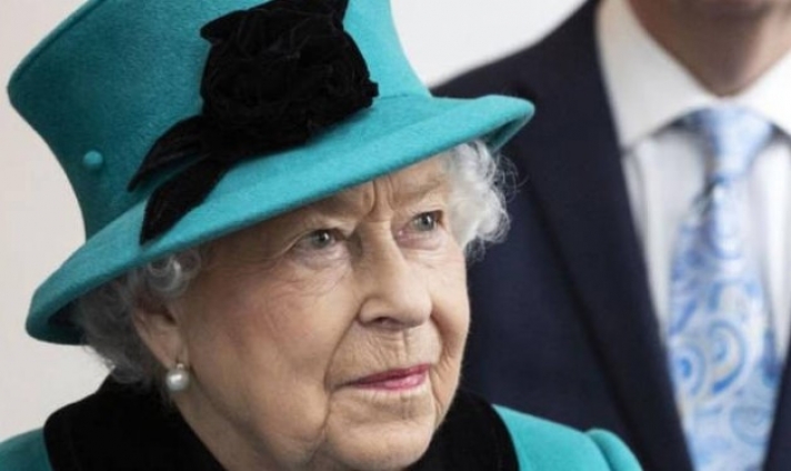 Ξεκαρδιστικό Viral: Η απίστευτη αντίδραση μικρού όταν είδε τη βασίλισσα Ελισάβετ