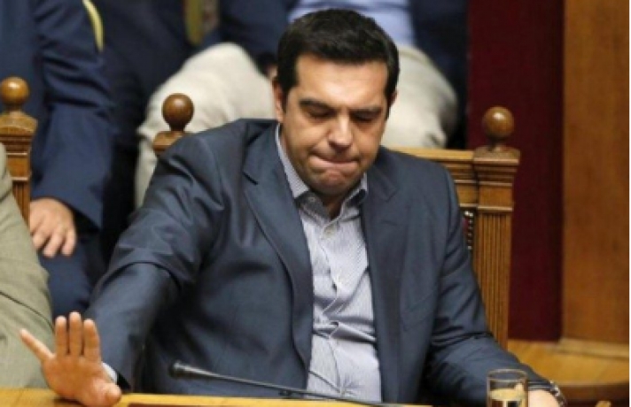 Παράδοση άνευ όρων για τον ΣΥΡΙΖΑ – Ο Τσίπρας σηκώνει τα χέρια ψηλά σε εκλογές… παραλίας